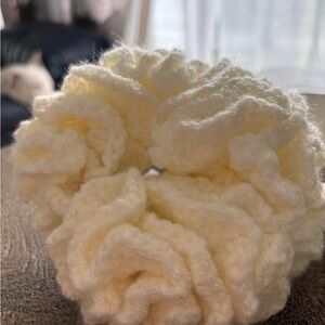 Cream Crochet Hair Scrunchie
